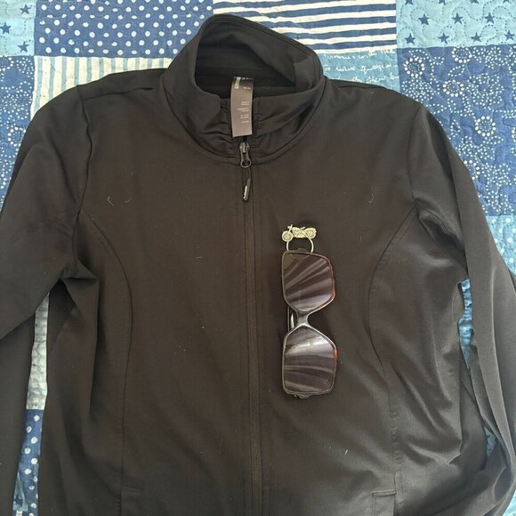 Motorcycle CRUISER BIKER PIN WITH SUNGLASS HOLDER ** MADE IN USA ** - Picture 3 of 7